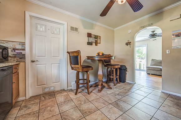 2419HarvardAve-8