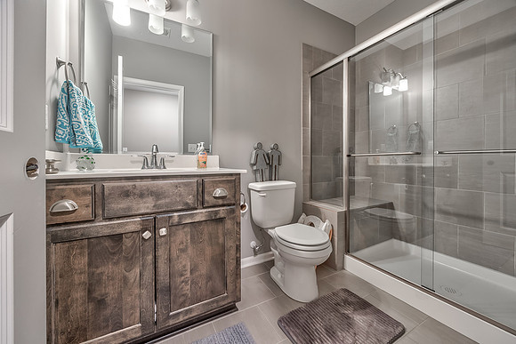 4246LakeviewTR-35
