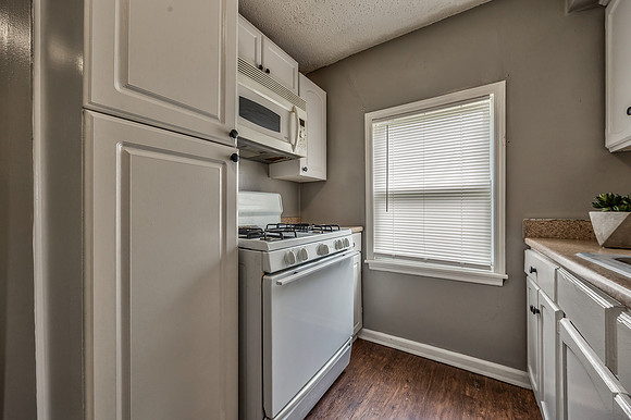 3207KensingtonAve-19