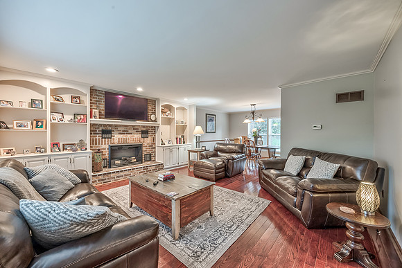 4523WoodstockST-13
