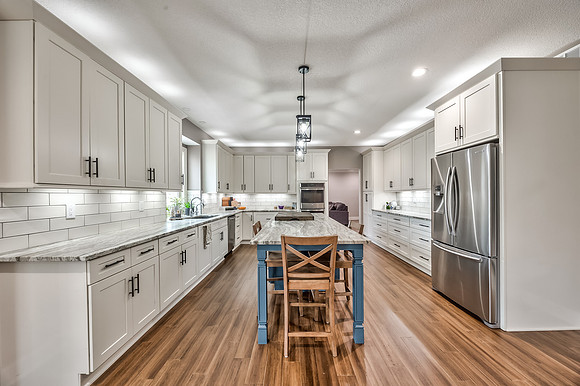 700WhiteOakLn-20