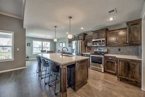 4246LakeviewTR-23