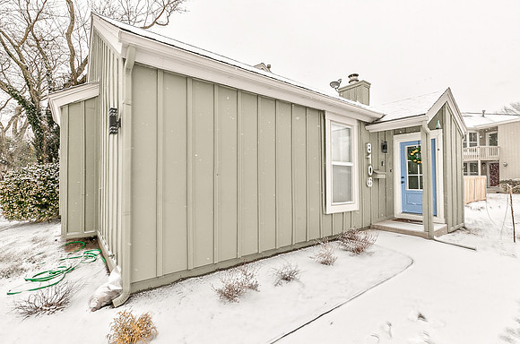 8106MonroviaSt-1