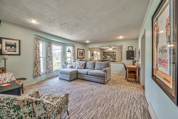 7923Dearborn-22