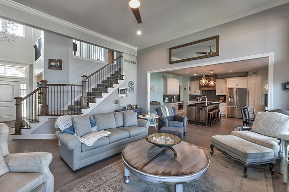 6801MillbrookSt-26