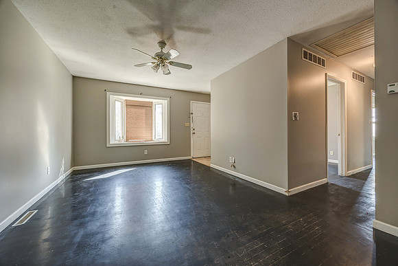 Reshoot 12010Belmont-9