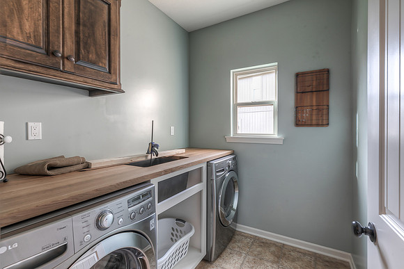 8421PrimroseSt-21