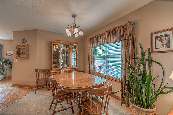 1717OverbrookLn-17