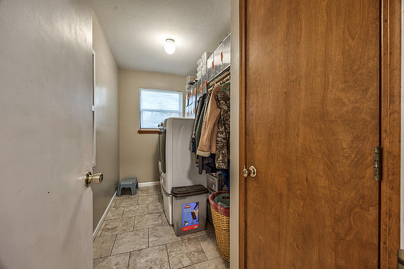 1106SycamoreRidgeDr-9