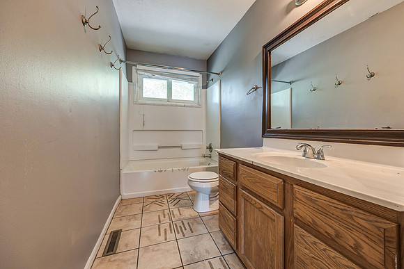 Reshoot 12010Belmont-3