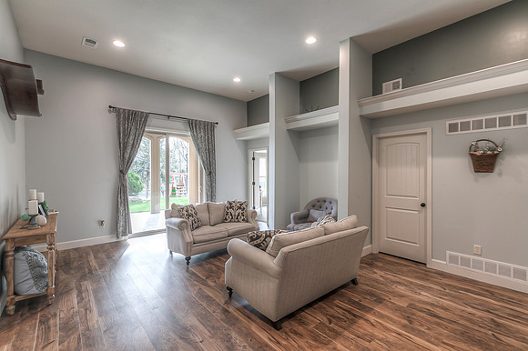 8421PrimroseSt-33