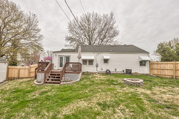 6810HawthorneAve-26