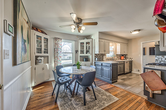 7923Dearborn-9