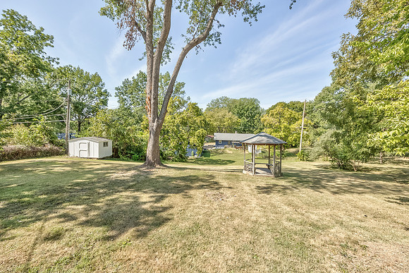 2712WhitneyRd-22