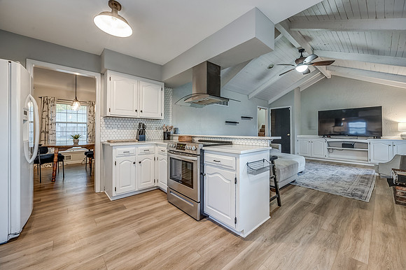 6416Greenwood-11