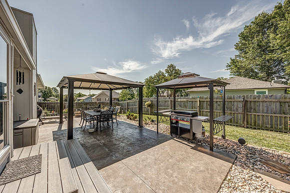 803SWRockhillDr-32