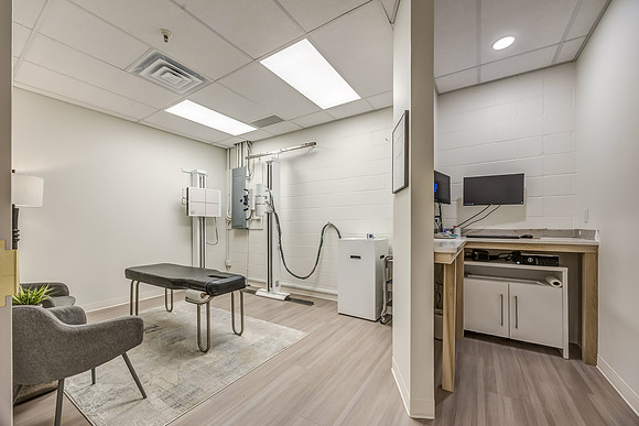 8401W125th-18
