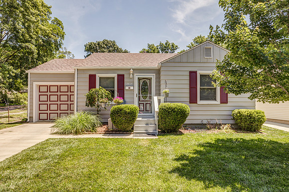 2419HarvardAve-19