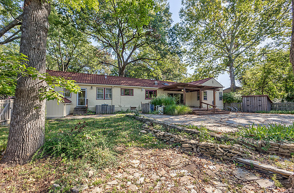 8608MeadowLn-33
