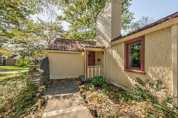 8608MeadowLn-41