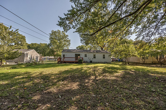 6612MelroseLn-4