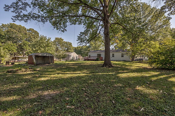 6612MelroseLn-5
