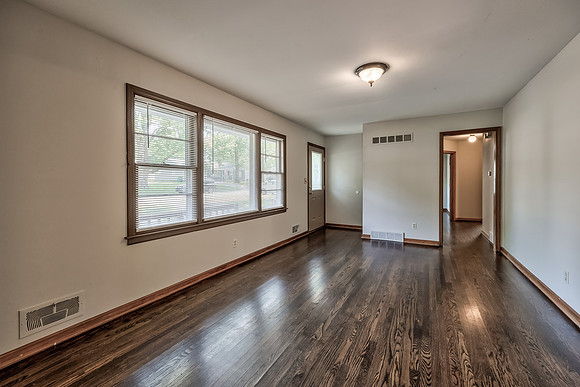 6612MelroseLn-16