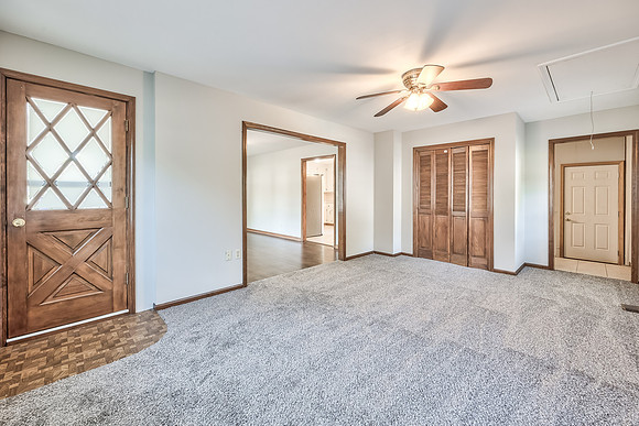 6612MelroseLn-19
