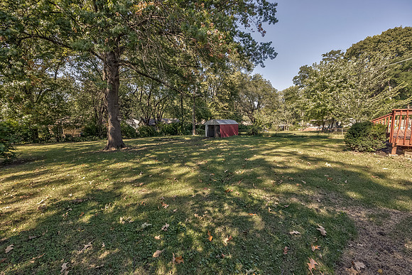 6612MelroseLn-46