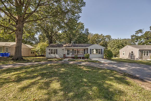6612MelroseLn-50