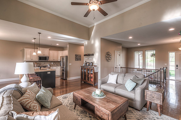8421PrimroseSt-12