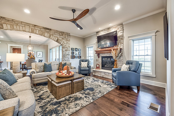 10412StonehausDr-15