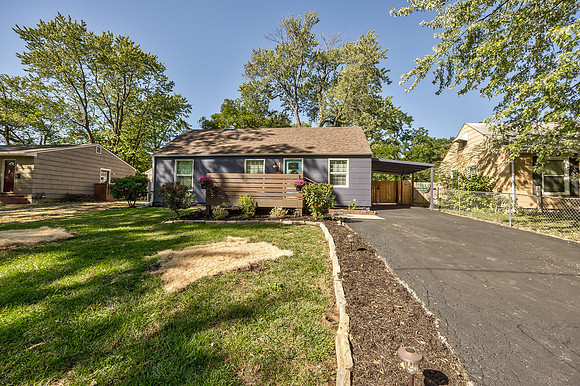 8220GrandAve-1