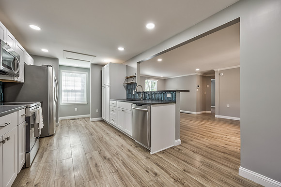 8220GrandAve-16