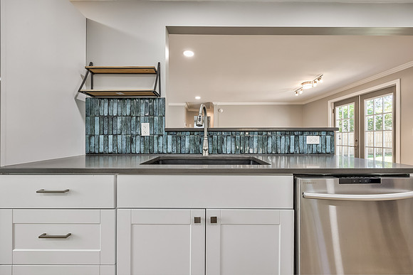 8220GrandAve-21
