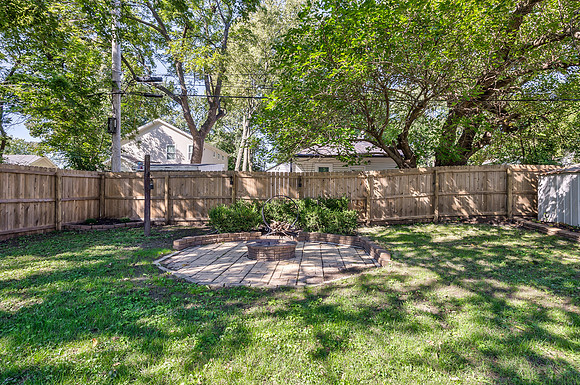 8220GrandAve-26