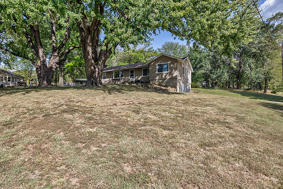 16380FortRileyRd-1