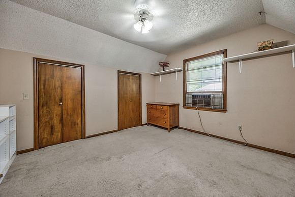 5607WestgateST-23