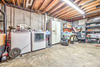 405SMontclaireDr-19