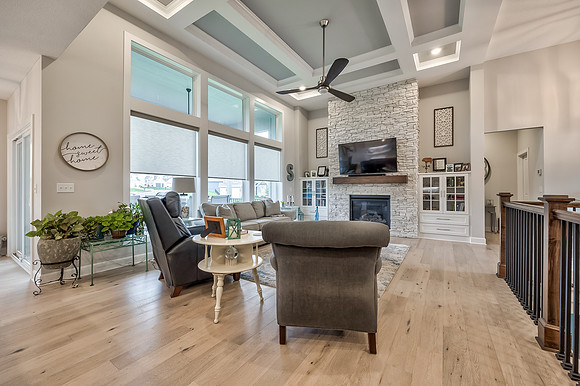 7616NDonnellyAve-10