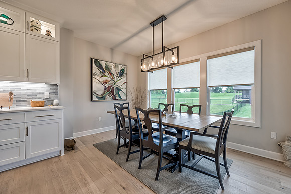 7616NDonnellyAve-12