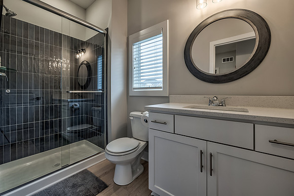 7616NDonnellyAve-22