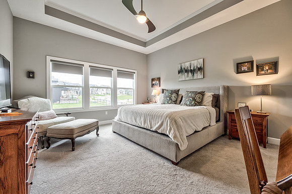 7616NDonnellyAve-23