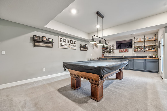 7616NDonnellyAve-30