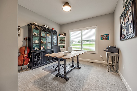 7616NDonnellyAve-21
