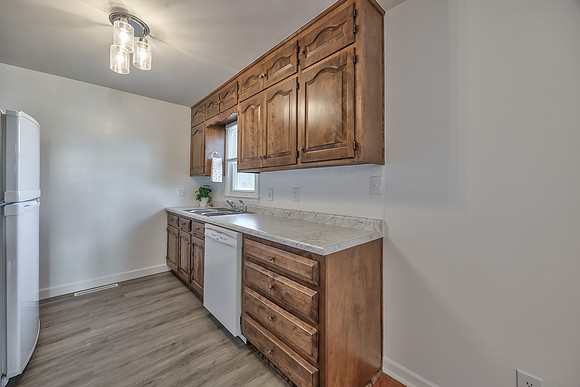 9010WesternHillsDr-20