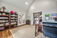 700WhiteOakLn-12