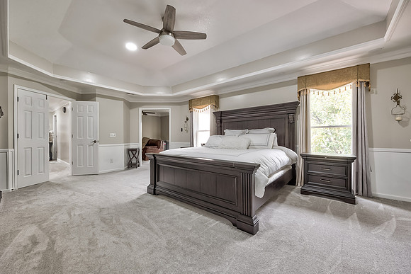 6901NBellfontaineAve-20