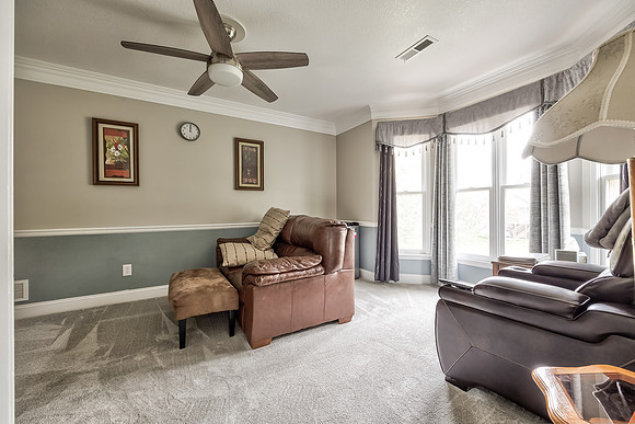 6901NBellfontaineAve-23