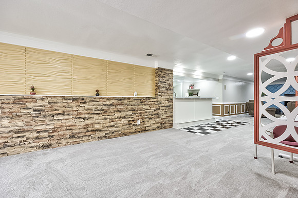 6901NBellfontaineAve-28
